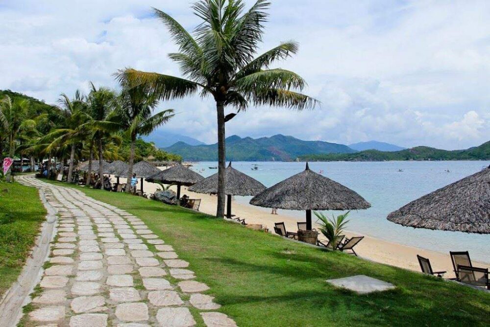 bai-bien-hon-tam-nha-trang
