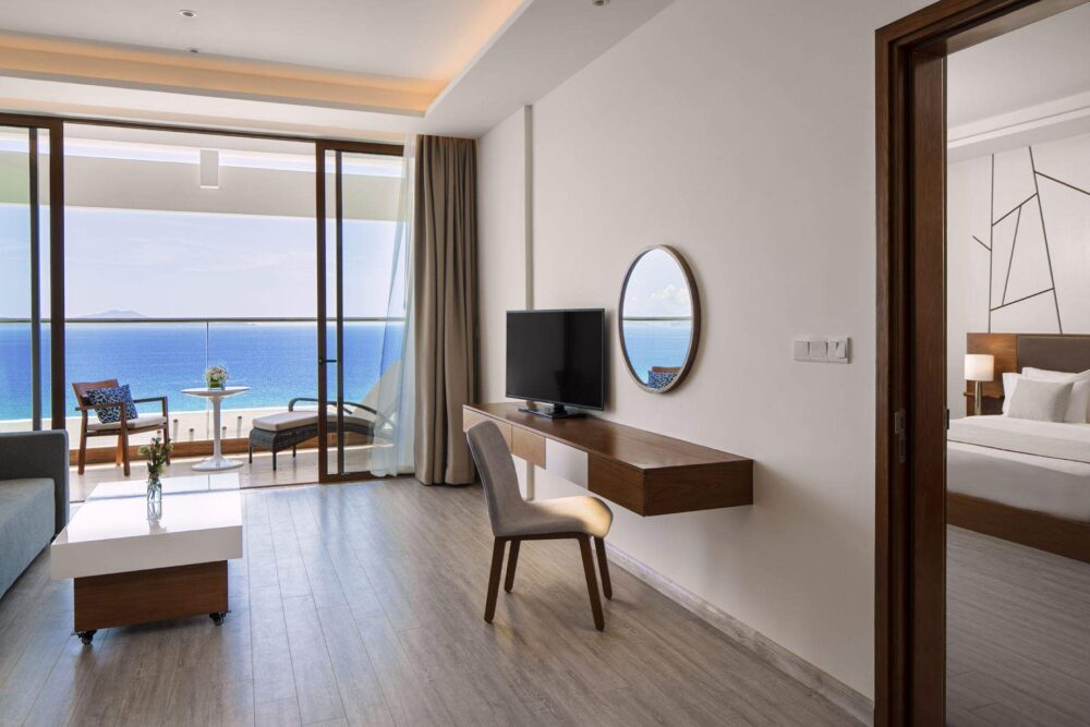 Seaview Studio 2