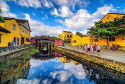Alternative view of Tour Đà Nẵng - Hội An - Quảng Bình - Huế 5N5Đ từ Nha Trang bằng tàu lửa