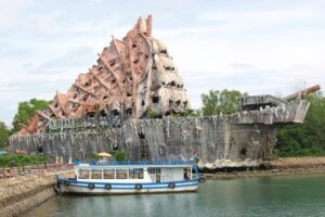 Thủy cung Trí Nguyên Nha Trang: Giá vé - Kinh nghiệm tham quan