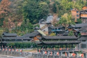 Tour Trung Quốc 5N4Đ: Ân Thi - Phượng Hoàng Cổ Trấn - Miêu Trại - Trương Gia Giới khởi hành TP.HCM