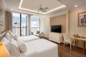 Combo nghỉ dưỡng 3N2Đ tại Meliá Vinpearl Nha Trang Empire + Vé vui chơi VinWonders