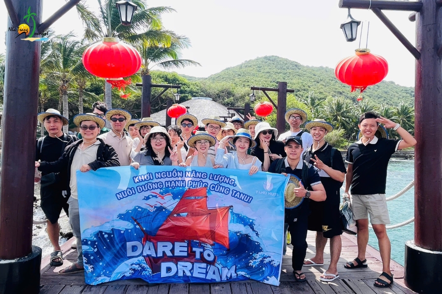 3n2d tour doan cong ty tanu203