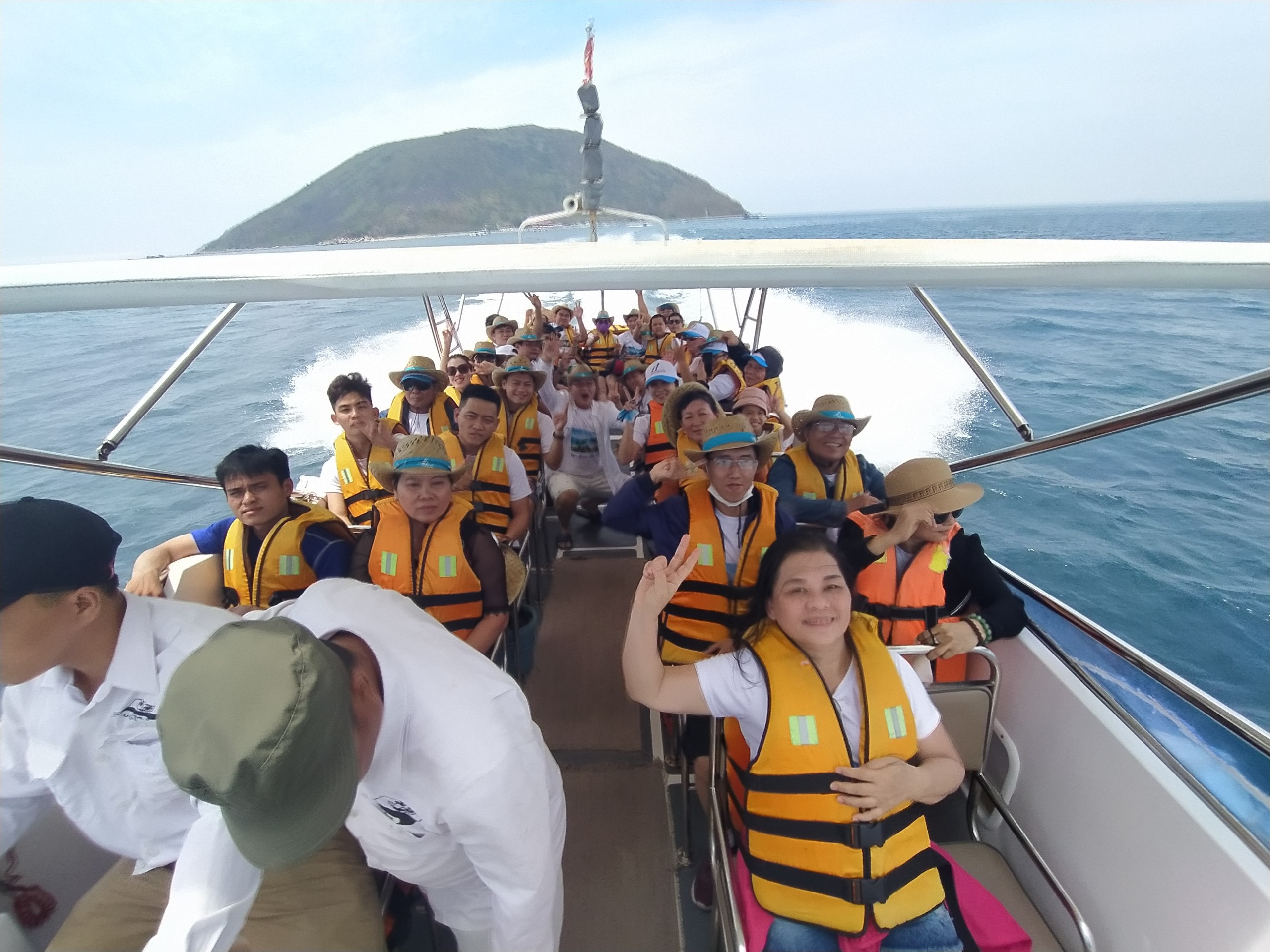 chao he ruc ro cung du lich nha trang gia re bat ngo 7