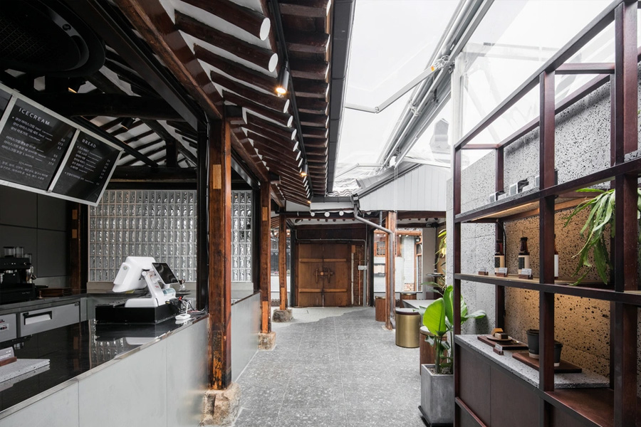 dia-diem-du-lich-deagu-han-quoc-11 Một góc tại quán cà phê trên phố Alley