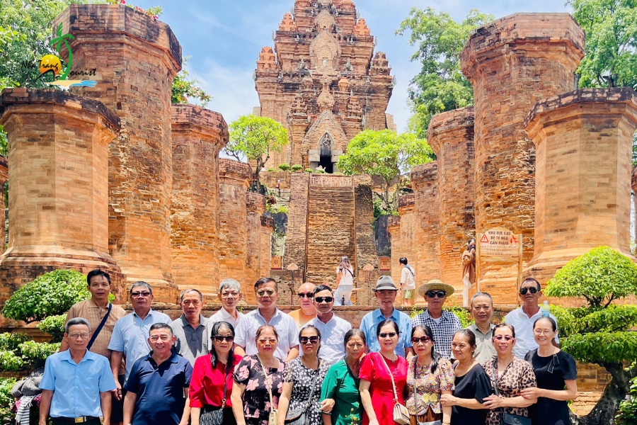 doan 3b hai hau tour nha trang 3n2d2011
