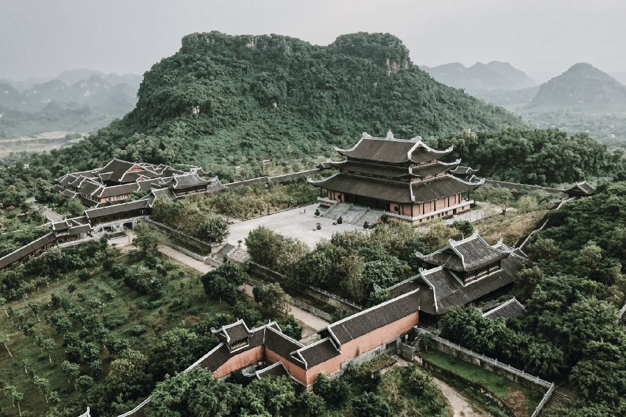 Cảnh đẹp chùa Yên Tử vào mùa hè