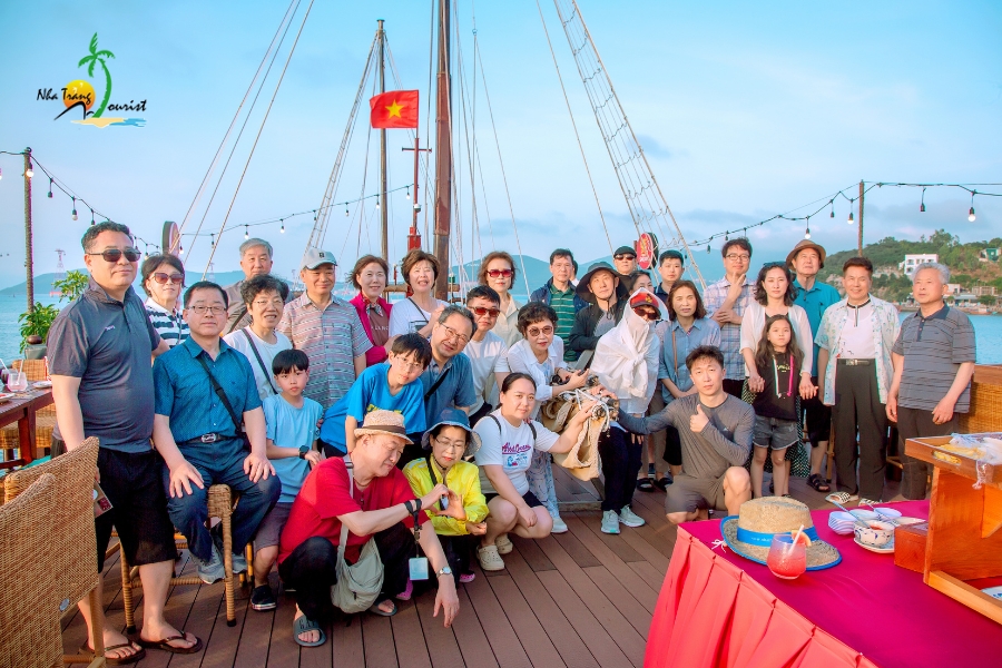 du lich minh bach dich vu dang cap tai nha trang204
