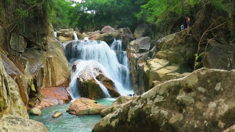 Suối Ba Hồ