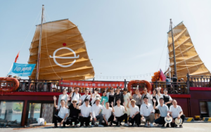 du thuyen emperor201 1200x750 1