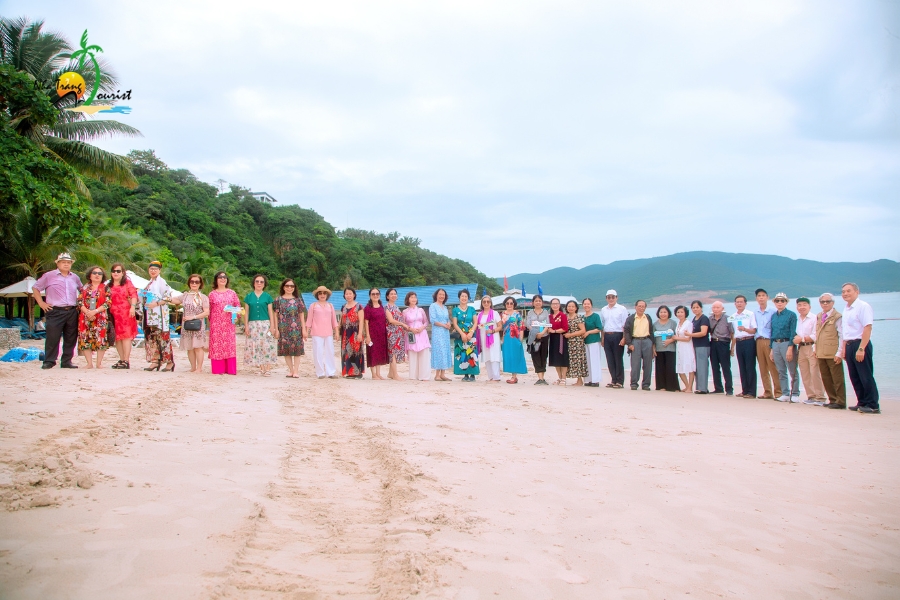 hanh-trinh-ky-niem-50-nam-nhap-truong2012 hanh trinh ky niem 50 nam nhap truong2012