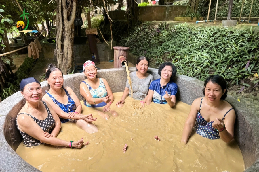 hanh-trinh-ky-niem-50-nam-nhap-truong2014 hanh trinh ky niem 50 nam nhap truong2014