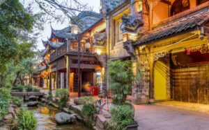 Khám phá Hoàng Long Khê cổ trấn đẹp 1700 tuổi tựa cổ tích