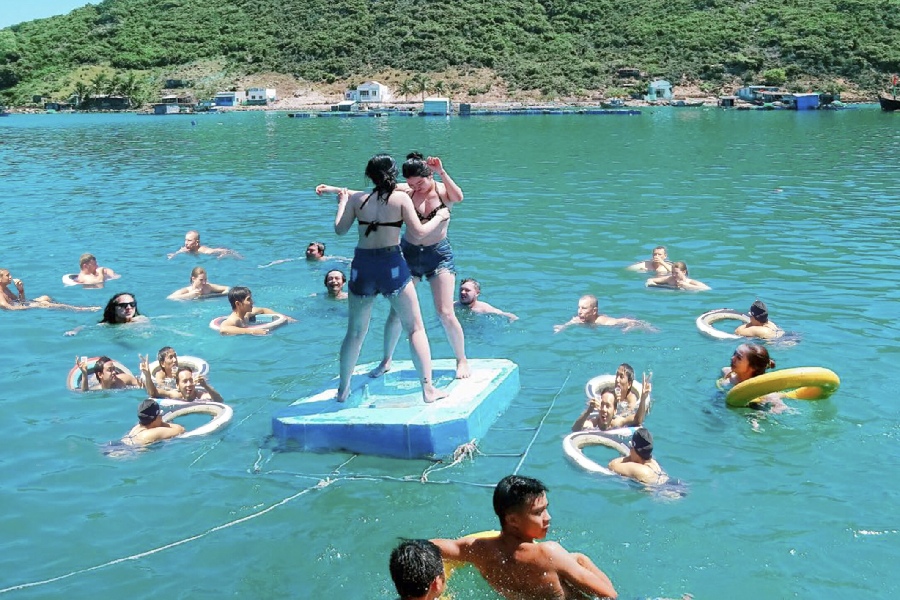ket hop team building va du lich nha trang 7