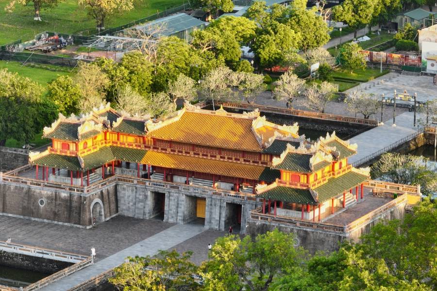 Ghé thăm Đại nội Huế