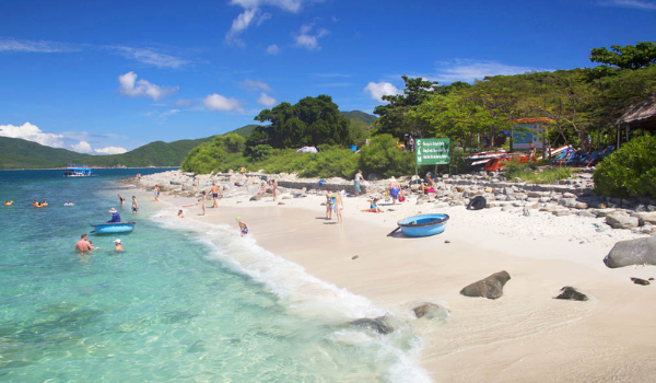 kinh-nghiem-du-lich-nha-trang-da-lat-1 Thời điểm đẹp nhất để đi du lịch Nha Trang là từ tháng 4-8 hằng năm