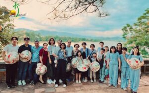ky niem tour hue 4n3d cung dai gia dinh2015 1200x750 1