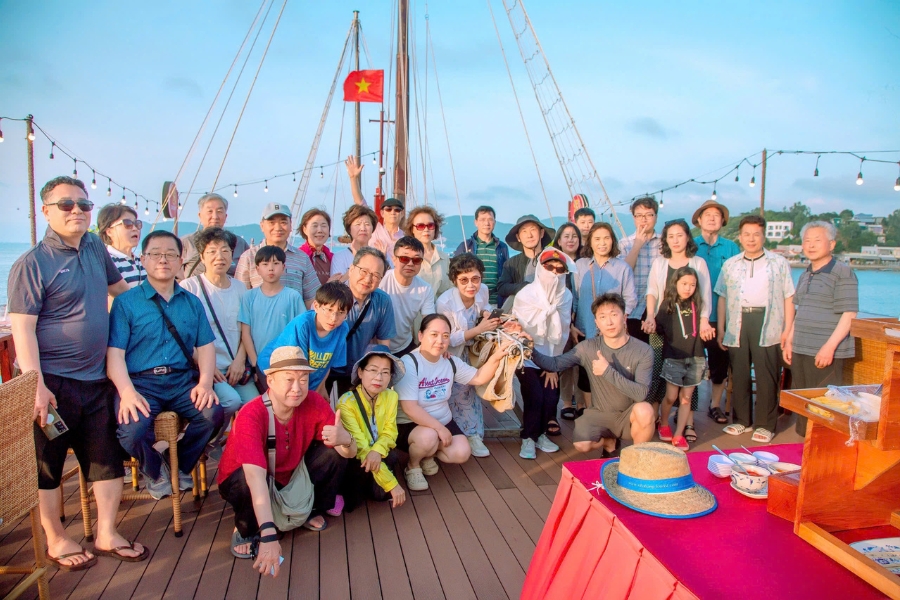nhatrangtourist moi hop tac to chua tour du lich201