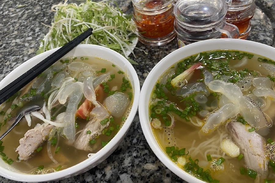 Tô bún chả cá Nha Trang ở quán 81