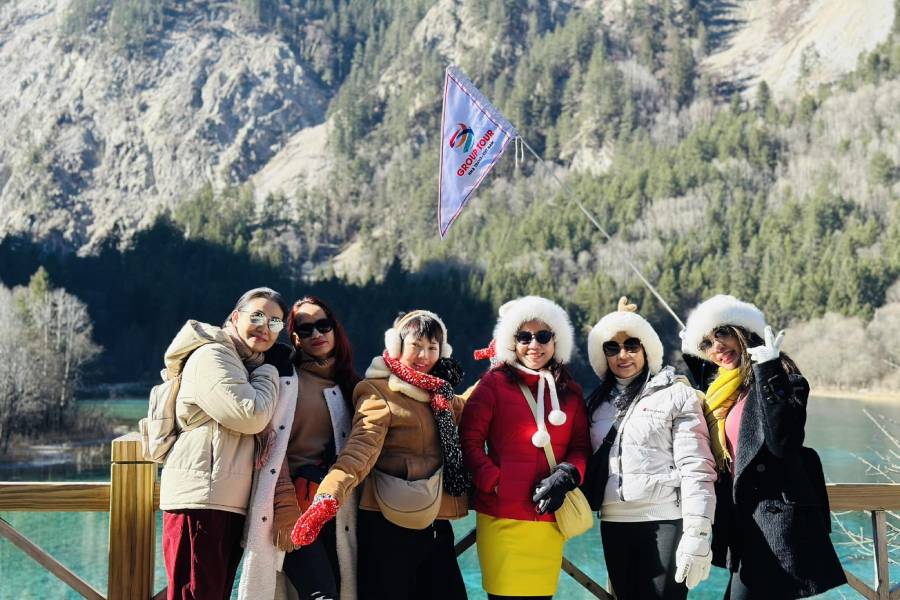 review tour cuu trai cau 17 1204
