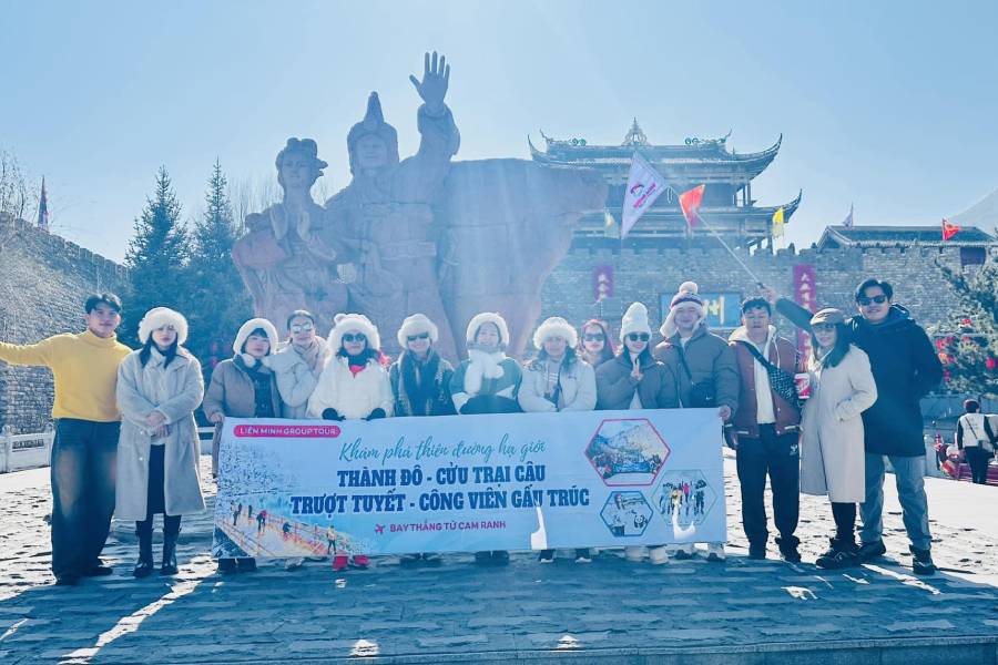 review tour cuu trai cau 17 1206