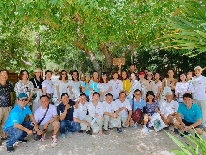 rni-films-img-0266f2eb-c440-49cd-ba7c-6743779689d4201 Kết thúc một ngày tham quan tuyệt vời tại Resort L’Alya Ninh Vân Bay