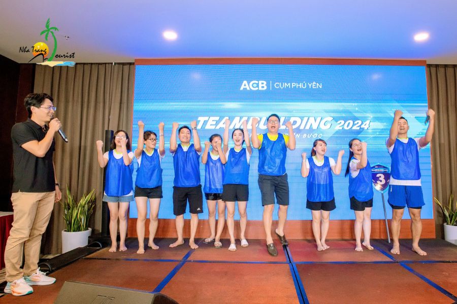 team building ngan hang acb phu yen203