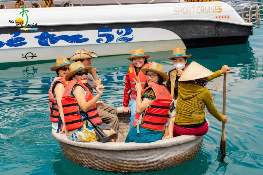 tour bao du thuyen emperor cruises205