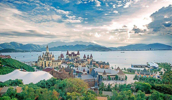 Vẻ cuốn hút của khu vui chơi Vinpearl Nha Trang