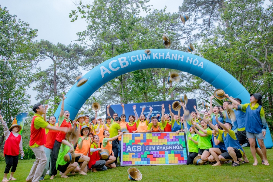 tro-choi-team-building-cho-nhan-vien-van-phong201 tro choi team building cho nhan vien van phong201