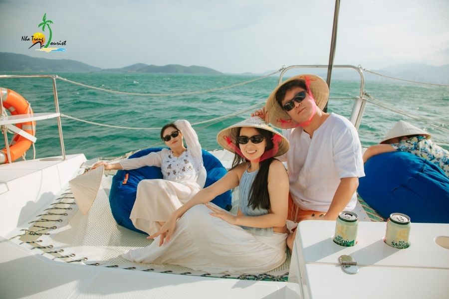 doan khach mong co nghi duong nha trang209