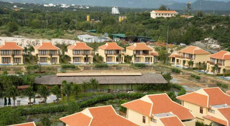 Lagoon Pool Villa 2-3 phòng ngủ tại Ana Mandara Cam Ranh