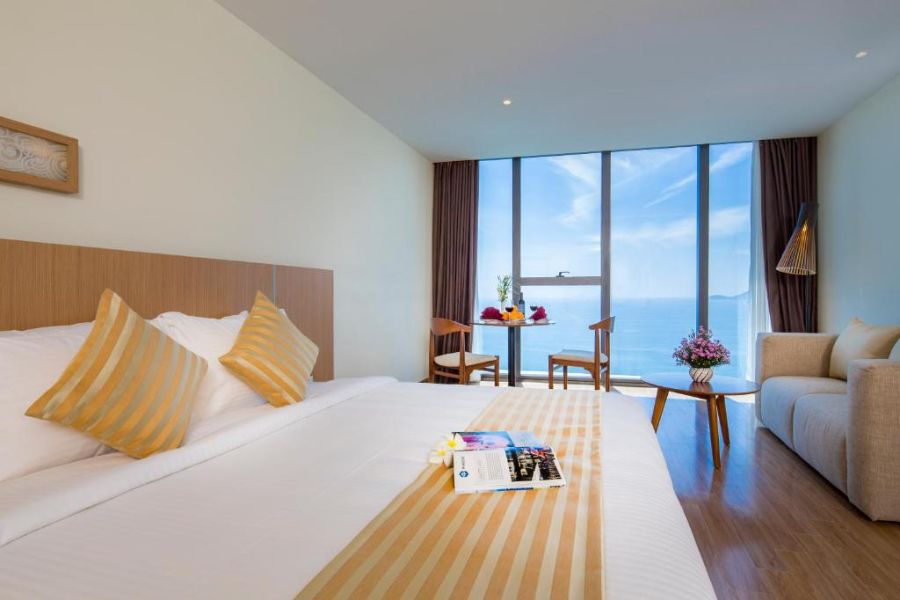 Quỹ phòng Lễ 30/04 tại Starcity Beachfront Nha Trang 22 dat phong starcity hotel condotel beachfront nha trang 30 4 4