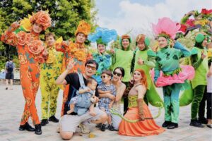Combo cáp + Vé vui chơi VinWonders + Buffet Premium