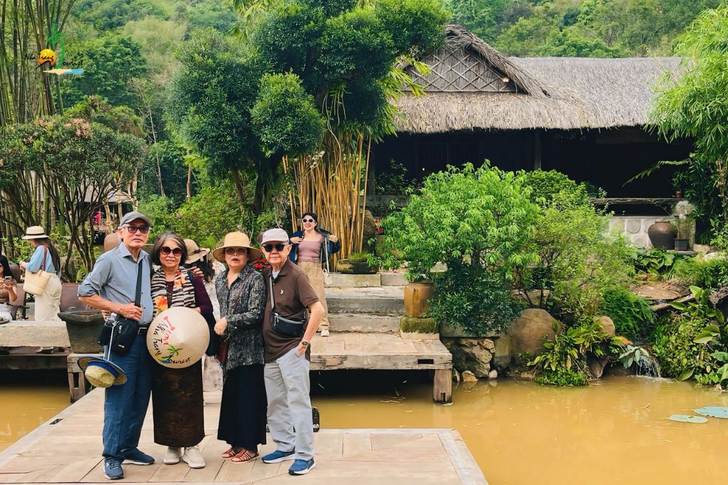 Hành trình khám phá Huế 5N4Đ cùng đoàn khách Việt kiều 10 hanh trinh kham pha hue 5n4d cung doan khach viet kieu 13