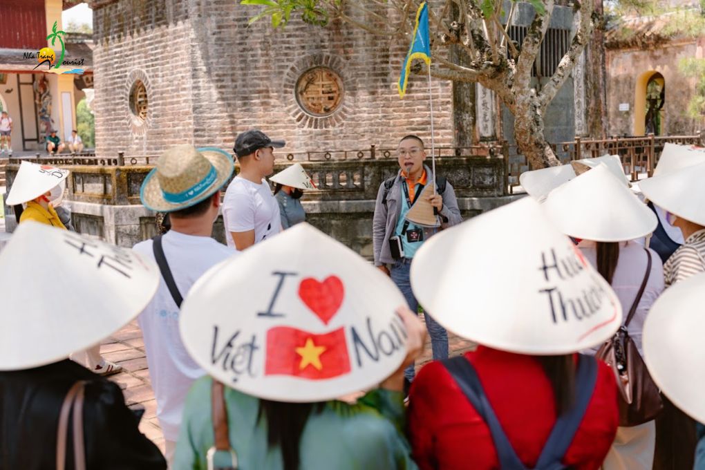 DOVAN Bắc Giang - Hành trình trở lại với NhaTrangTourist trong tour Huế thương 3N2Đ - Năm 2026 4 dovan bac giang hanh trinh tro lai hue thuong 3n2d 10
