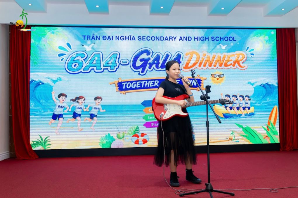 hanh trinh nha trang 3n2d truong chuyen tran dai nghia 10