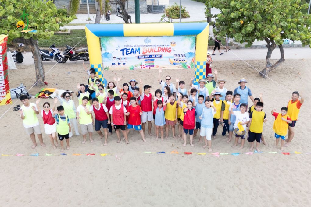 hanh trinh nha trang 3n2d truong chuyen tran dai nghia 2
