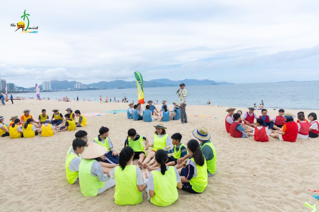 hanh trinh nha trang 3n2d truong chuyen tran dai nghia 3