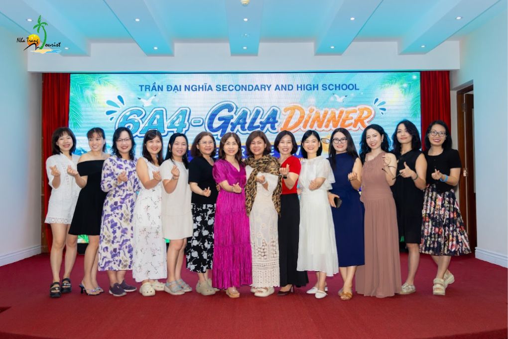 hanh trinh nha trang 3n2d truong chuyen tran dai nghia 8