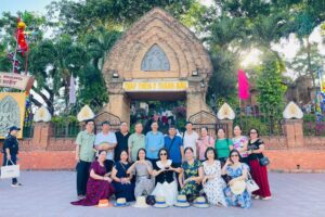 Hành trình trở về miền ký ức - Nha Trang, Bình Hưng, Vịnh Vĩnh Hy và những cảm xúc đọng lại
