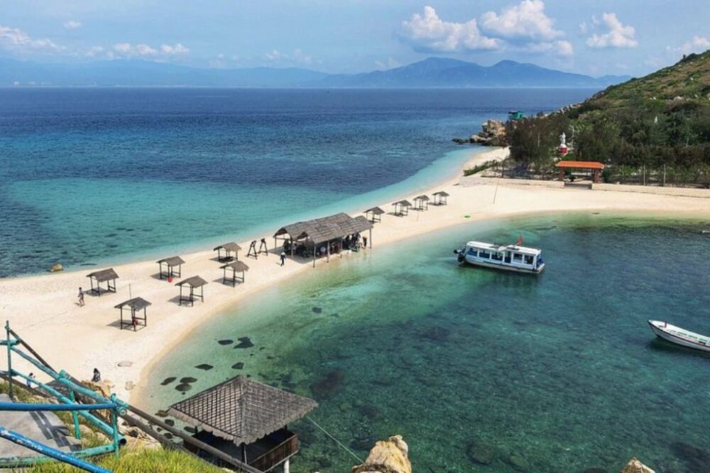 Tour Đảo Yến - Hòn Nội Nha Trang |Trọn gói 1 ngày