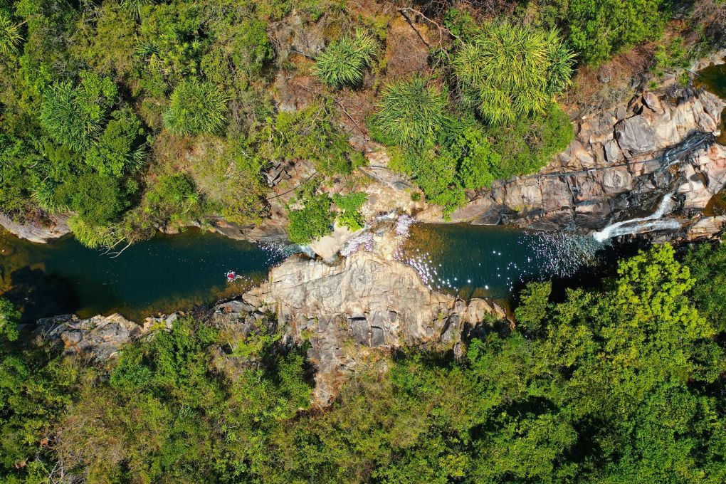 Tour tham quan Suối Nước Ngọt - Vườn Nho - Đèo Vĩnh Hy 1 ngày 16 tour suoi nuoc ngot vuon nho deo vinh hy 3