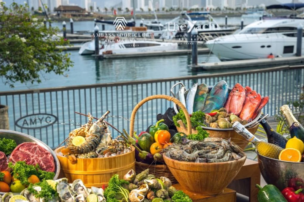 Buffet BBQ hải sản tối tại Ambassador Club, Ana Marina Nha Trang