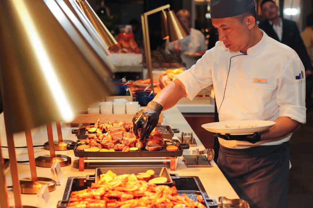 Buffet Hyatt Regency Nha Trang - Thưởng Thức Hải Sản Cao Cấp Cùng Tôm Hùm Hấp Dẫn 10 buffet hai san hyatt regency nha trang 1