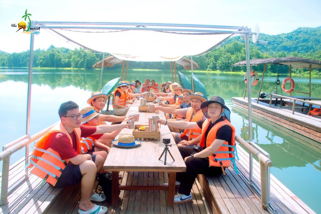 Review 4 ngày 3 đêm tại Nha Trang – Mỗi điểm đến là một kỷ niệm đẹp 6 nha trang 4n3d truong olympia ha noi 5