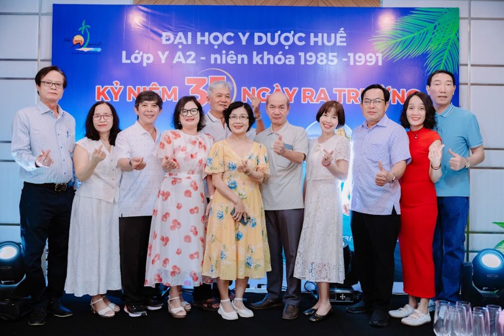 Đoàn Đại học y dược Huế - kỷ niệm 35 năm ngày ra trường 11 doan dai hoc y duoc hue 12