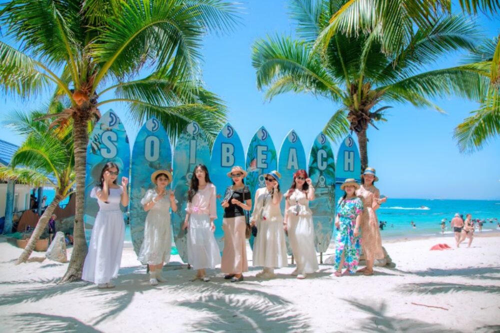 Tour 3 đảo Nha Trang: Bãi Sỏi - Làng Chài - Hòn Tằm - Ảnh 2
