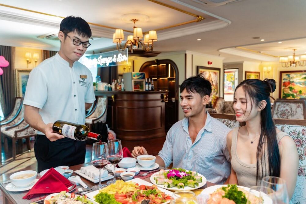 Du thuyền Emperor Cruise Origin -  Tiệc tối, ngắm hoàng hôn vịnh Nha Trang (gói cao cấp) - Ảnh 5