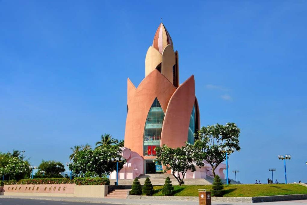 Nhà thờ Núi Nha Trang: Kiến trúc Gothic hơn 90 năm giữa lòng thành phố 7 nha tho nui nha trang 3 1